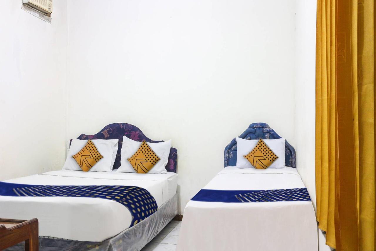 Spot On 91212 Hotel Kelimutu Kupang  Buitenkant foto